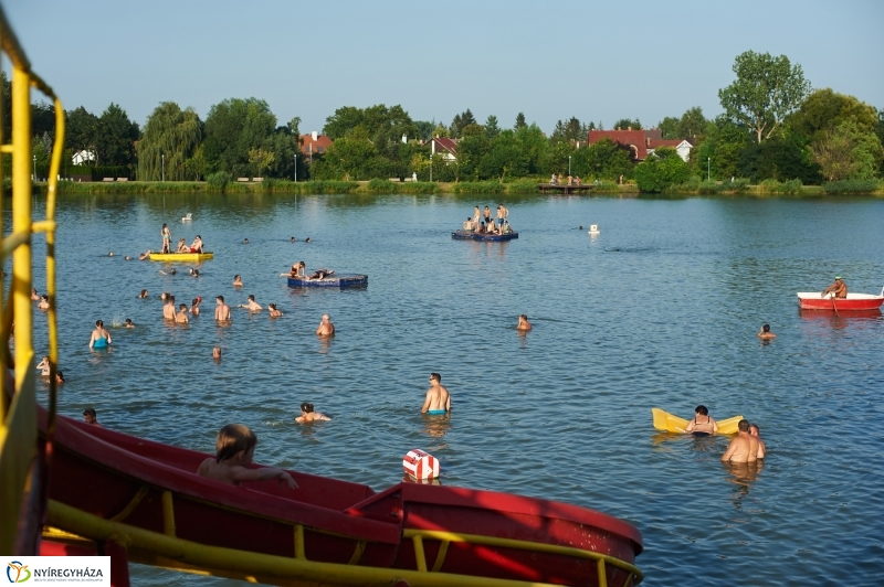 Egy nyári este a Tófürdőn - fotó Szarka Lajos