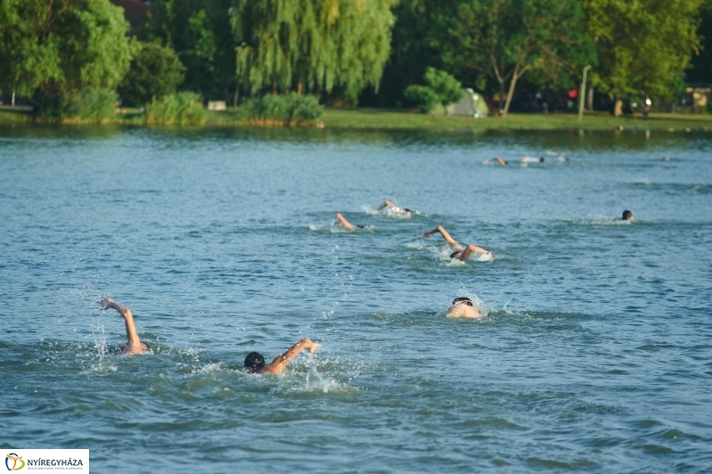 Egy nyári este a Tófürdőn - fotó Szarka Lajos