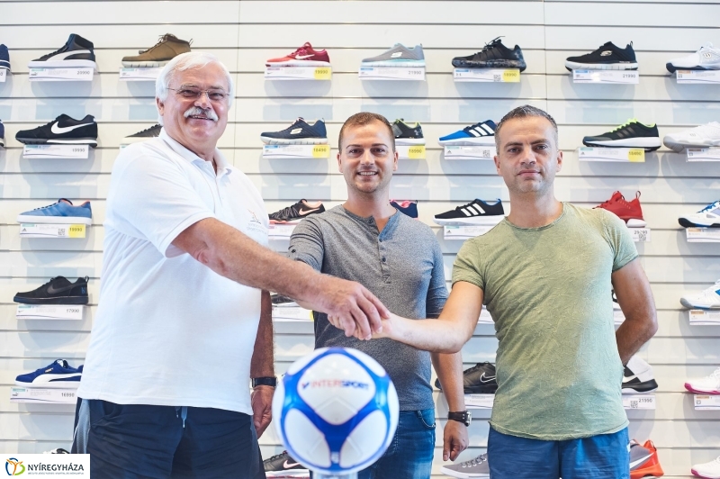 Meghosszabított együttműködés - fotó Szarka Lajos