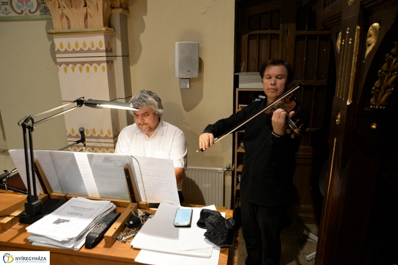 A LÉLEK HÚRJAIN- Orgonapont hangverseny 2017