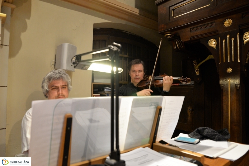 A LÉLEK HÚRJAIN- Orgonapont hangverseny 2017