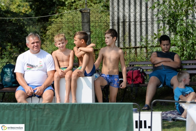 Strandbirkózás a Parkfürdő területén