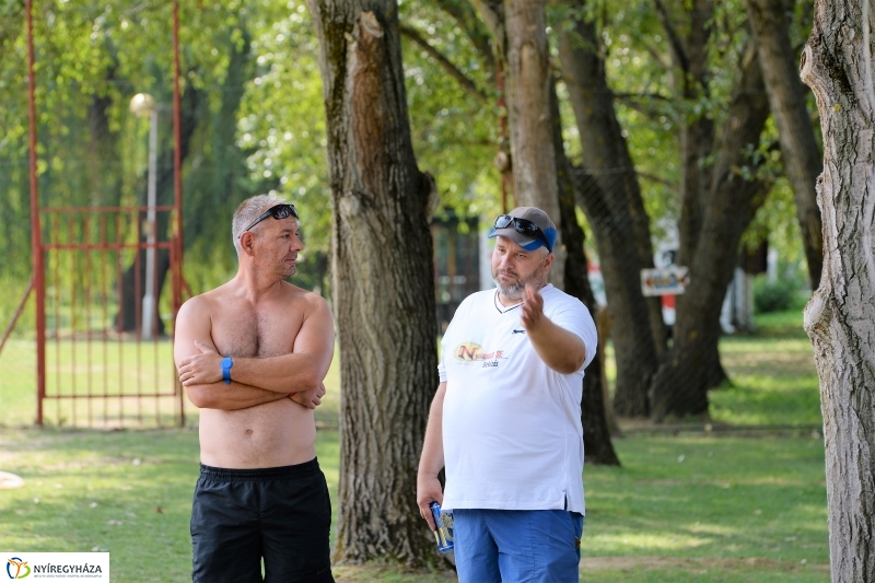 Strandbirkózás a Parkfürdő területén