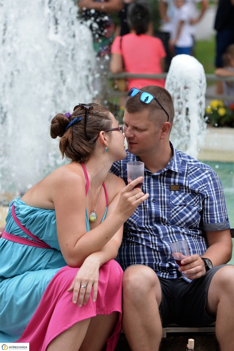 Zene Sóstón-a MELOUNGE DUO fellépése