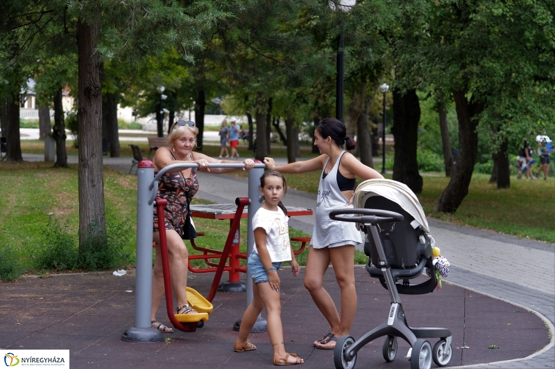 Zene Sóstón-a MELOUNGE DUO fellépése