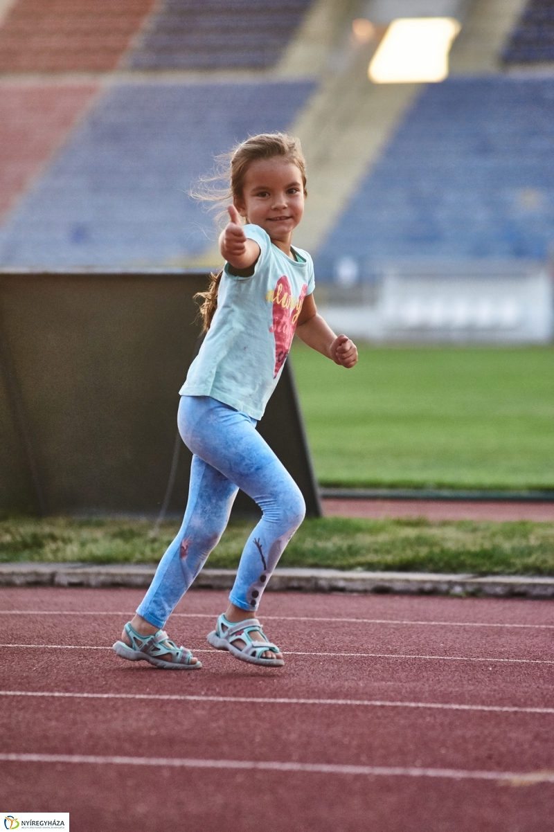 Egy nyári este a stadionban - fotó Szarka Lajos