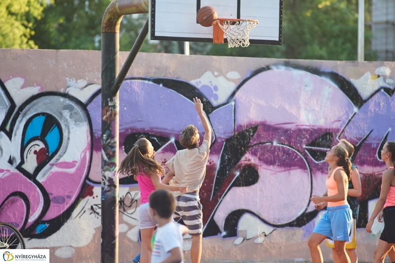 Egy nyári este a stadionban - fotó Szarka Lajos