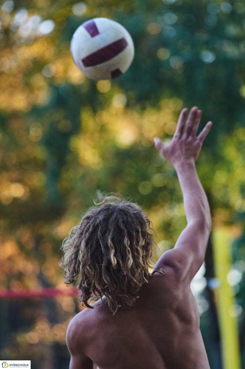 Egy nyári este a stadionban - fotó Szarka Lajos