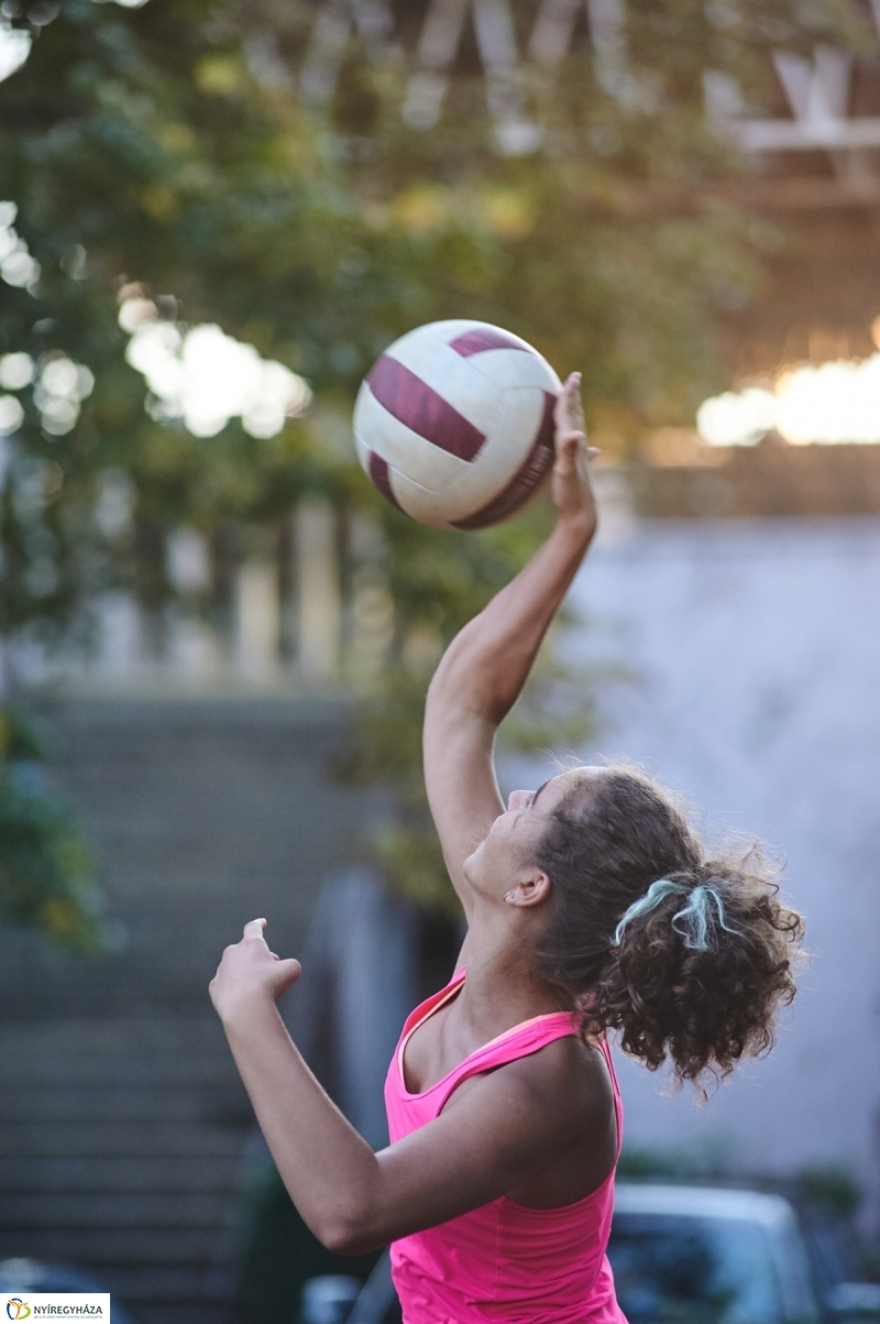 Egy nyári este a stadionban - fotó Szarka Lajos