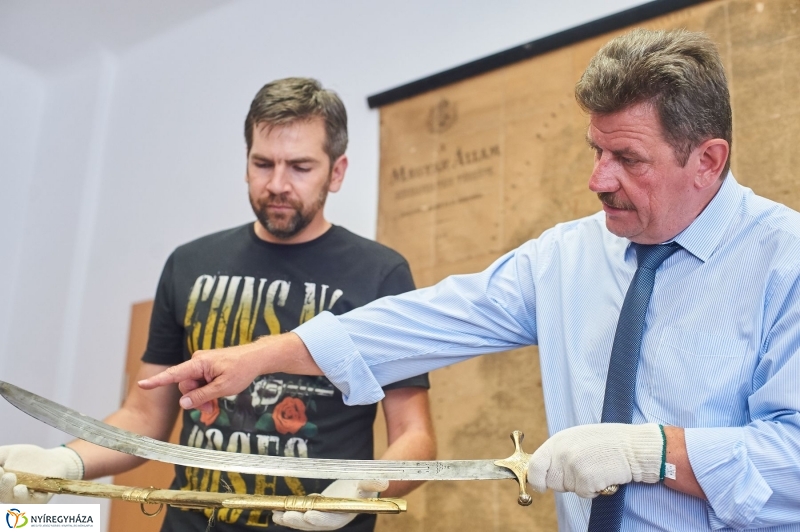 Fejedelmi kincsek érkeztek - fotó Szarka Lajos