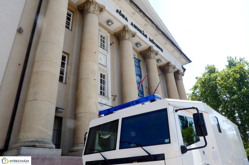 Fejedelmi kincsek érkeztek - fotó Szarka Lajos