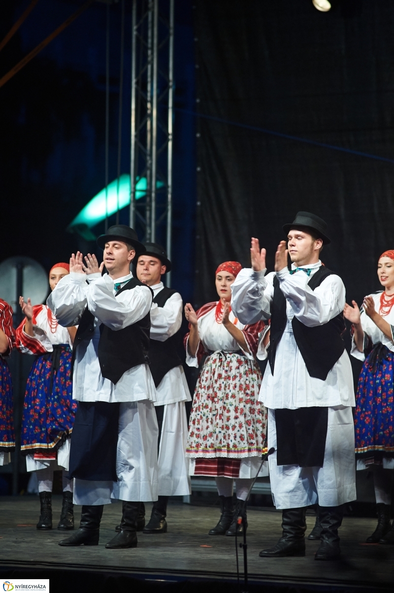 Nemzetközi Néptáncfesztivál 2017-1 - fotó Szarka Lajos