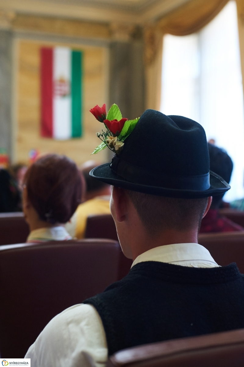 Néptáncosok a Városházán - fotó Szarka Lajos