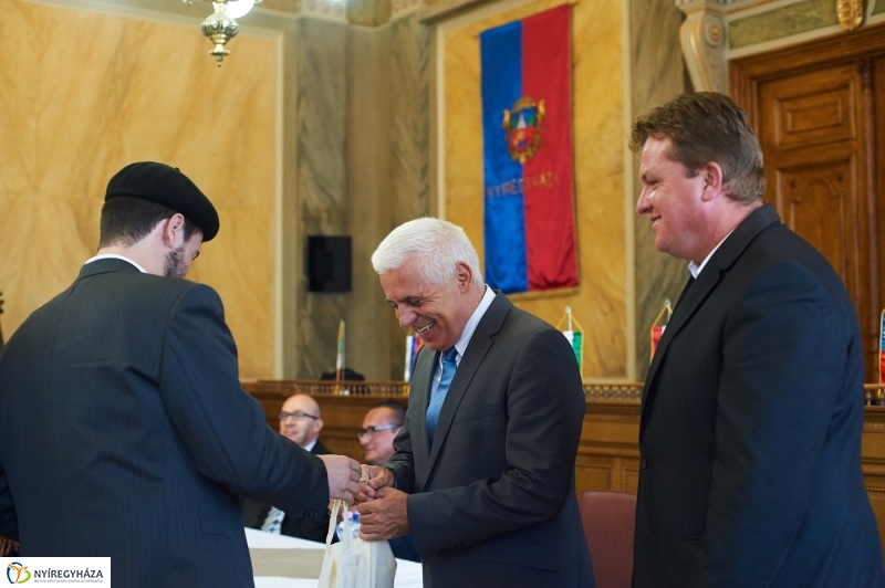 Néptáncosok a Városházán - fotó Szarka Lajos