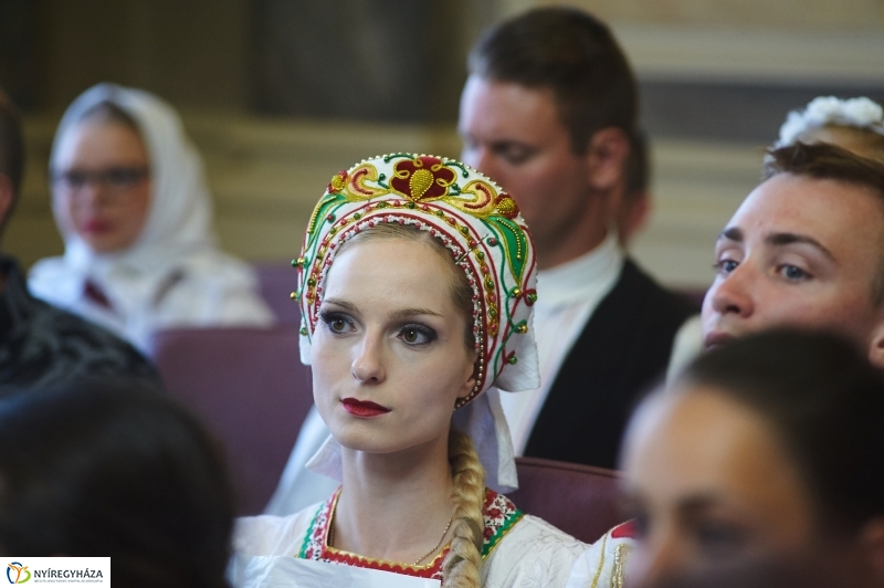 Néptáncosok a Városházán - fotó Szarka Lajos