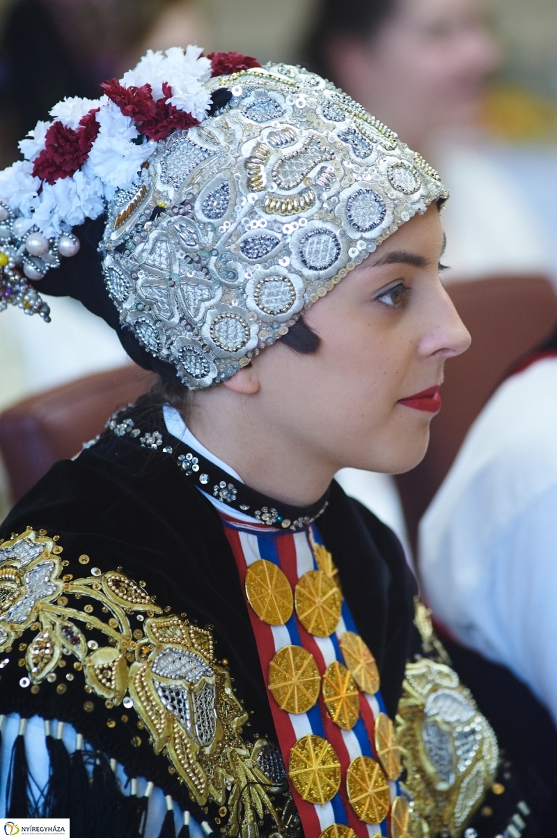 Néptáncosok a Városházán - fotó Szarka Lajos