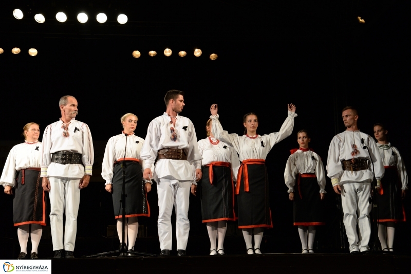 Világok Tánca a Szabadtéri Színpadon