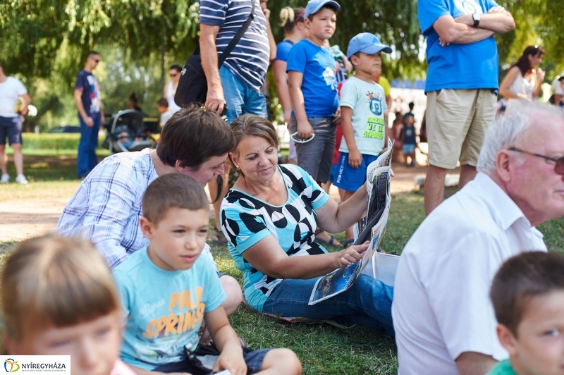 Úszó alkalmatlanságok - fotó Szarka Lajos