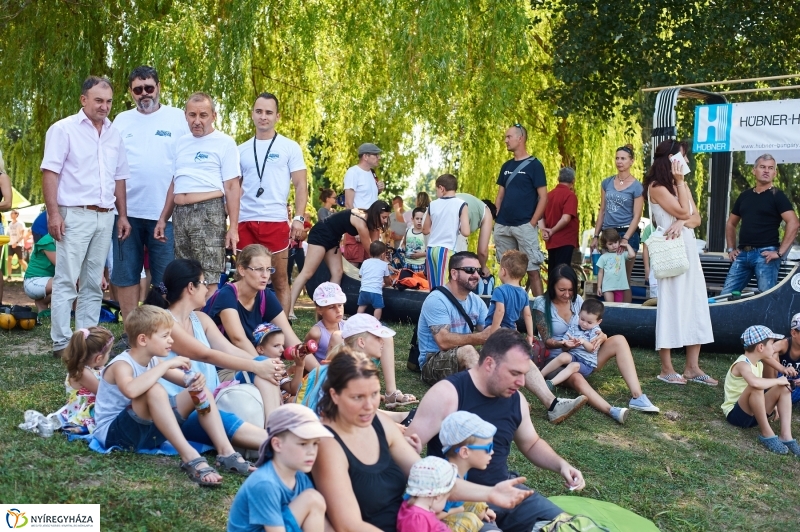 Úszó alkalmatlanságok - fotó Szarka Lajos