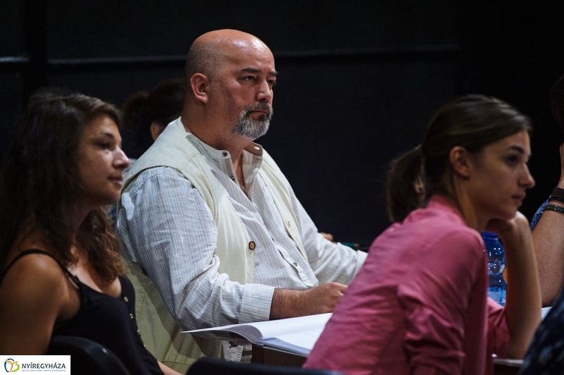 Olvasópróba-Diótörő - fotó Szarka Lajos