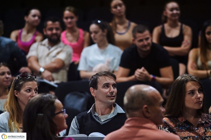 Olvasópróba-Diótörő - fotó Szarka Lajos