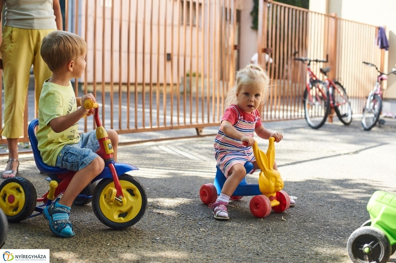 Biztonságos kerékpározás - fotó Szarka Lajos