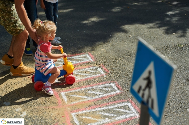 Biztonságos kerékpározás - fotó Szarka Lajos