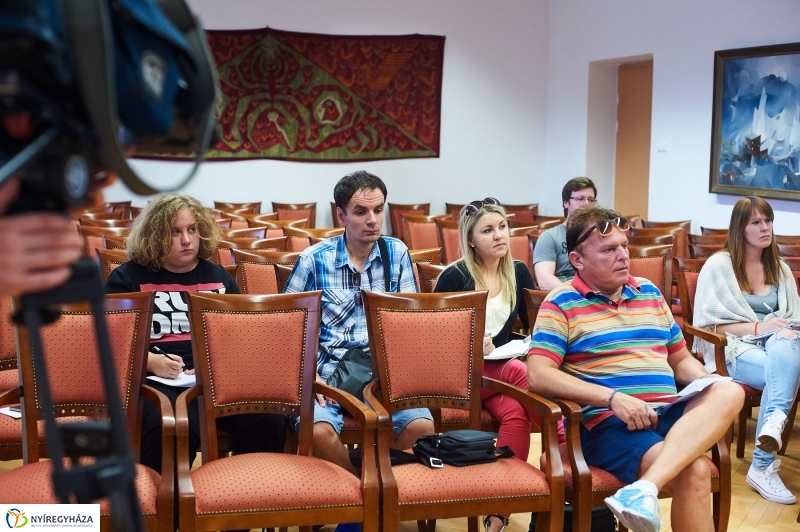 Huszártalálkozó sajtótájékoztató - fotó Szarka Lajos