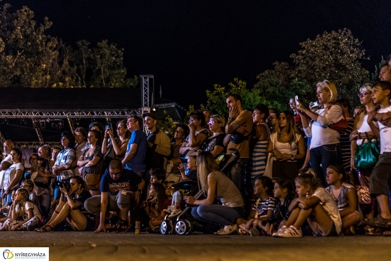 Tűzzsonglőrök a Vidoron - fotó Kohut Árpád