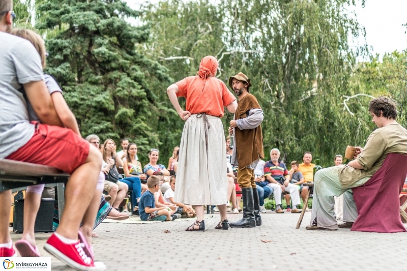 A paradicsomjáró deák - fotó Kohut Árpád