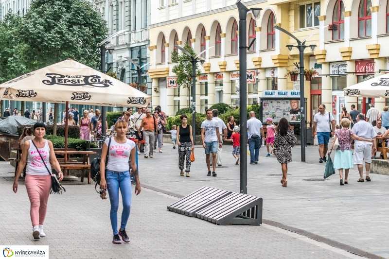 Kárász Eszter és az Eszterlánc mesezenekar - fotó Kohut Árpád