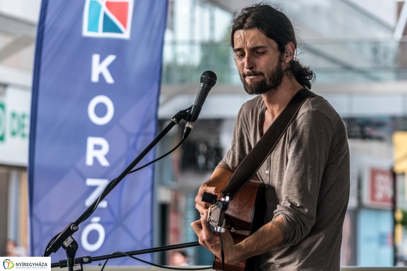 Muzsik és Volkova a Korzó színpadon - fotó Kohut Árpád