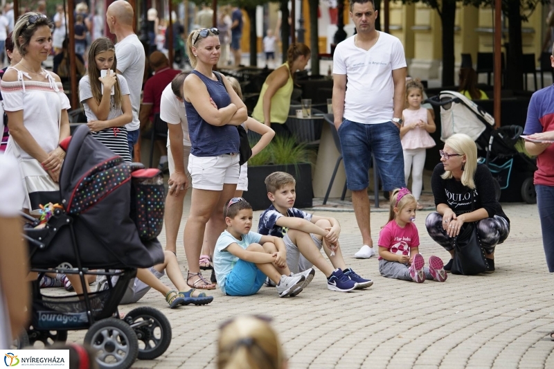 Rike egyedülálló trükkjei - fotó Kohut Árpád