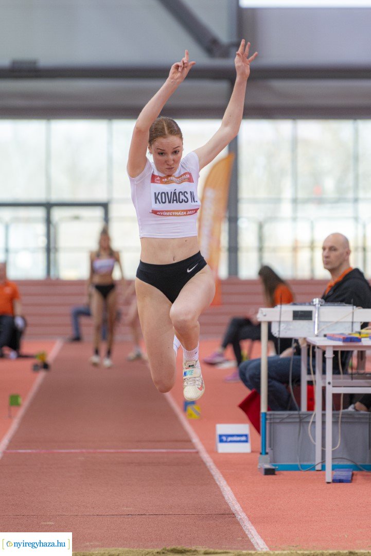 49. Fedettpályás atlétika bajnokság a Nyiregyházi Atlétikai Centrumban