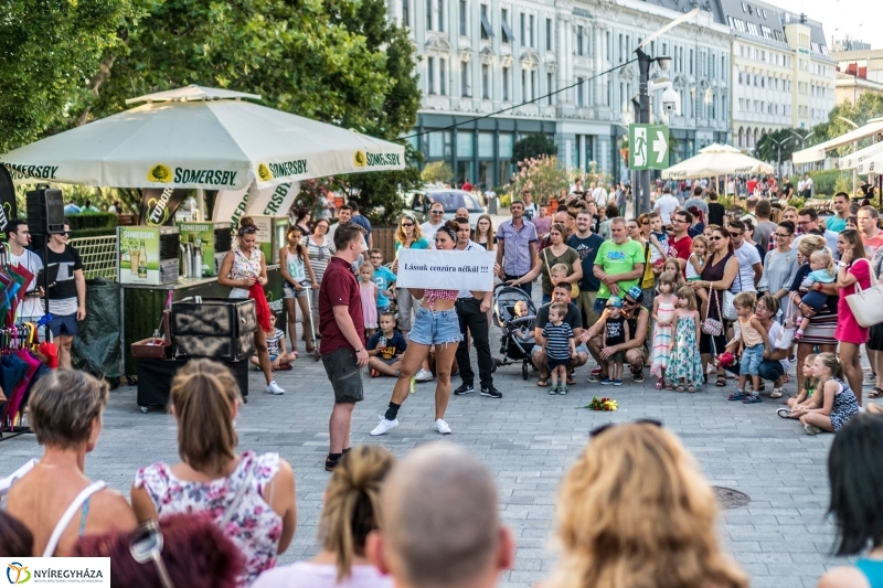 A VIDOR-on a Beautrinity dívái - fotó Kohut Árpád