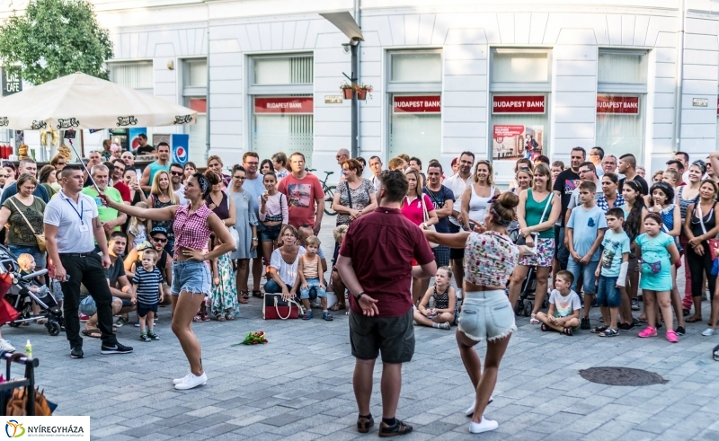 A VIDOR-on a Beautrinity dívái - fotó Kohut Árpád