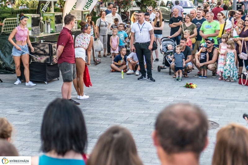 A VIDOR-on a Beautrinity dívái - fotó Kohut Árpád