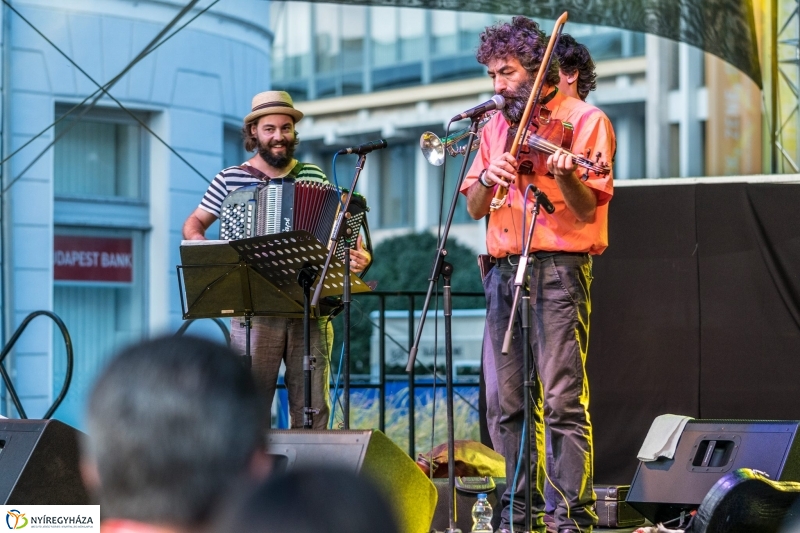 Zuboly koncert a nagyszínpadon - fotó Kohut Árpád