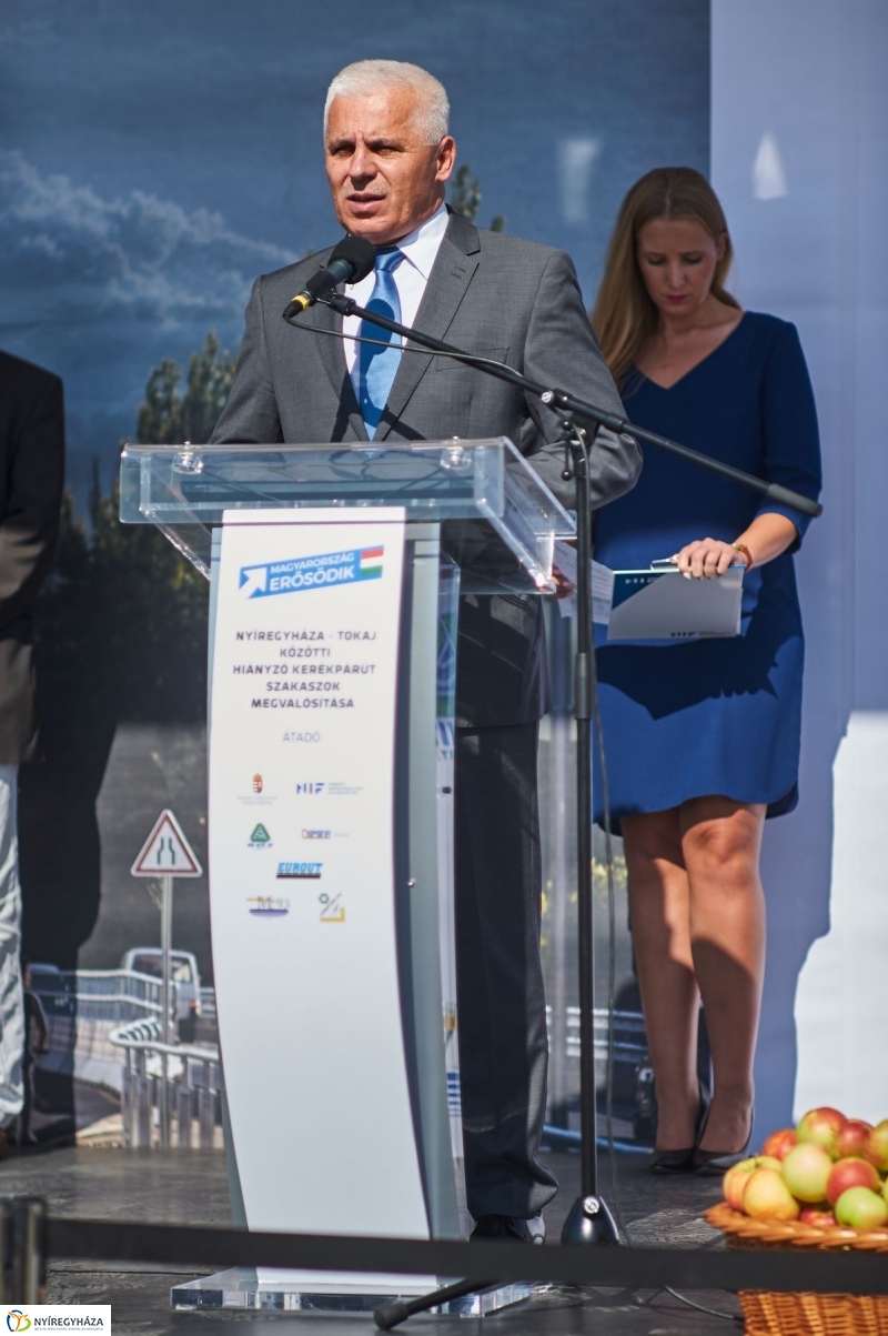 Tokaji kerékpárút átadó - fotó Szarka Lajos