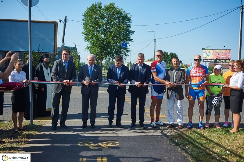 Tokaji kerékpárút átadó - fotó Szarka Lajos