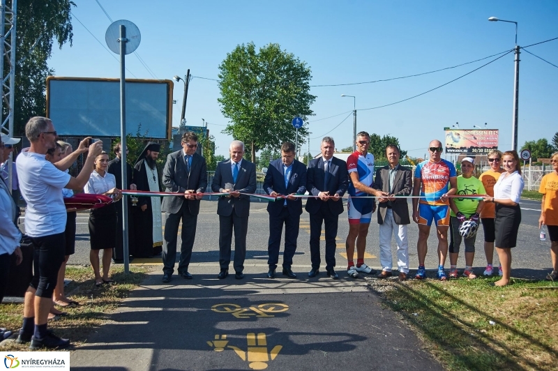 Tokaji kerékpárút átadó - fotó Szarka Lajos