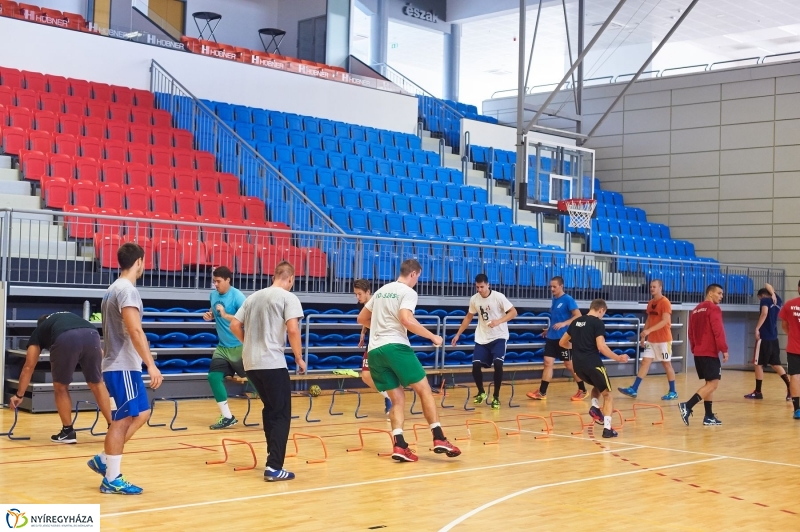 Férfi kézilabda edzés - fotó Szarka Lajos