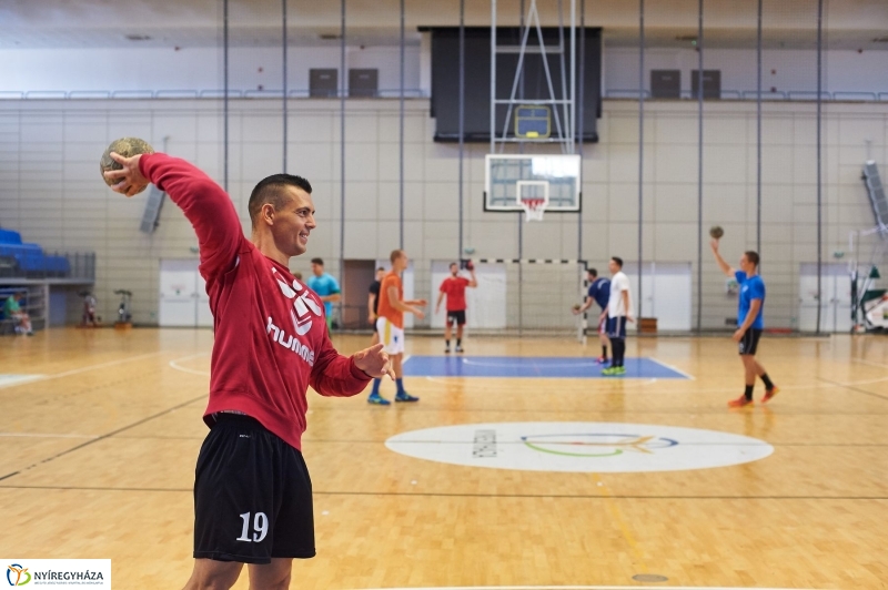 Férfi kézilabda edzés - fotó Szarka Lajos