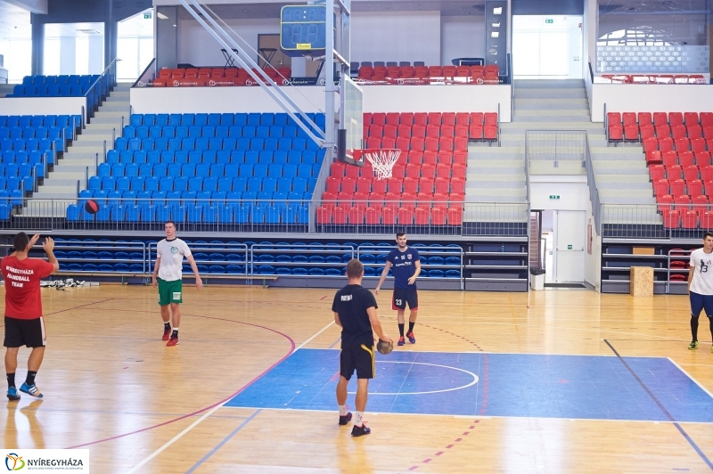 Férfi kézilabda edzés - fotó Szarka Lajos