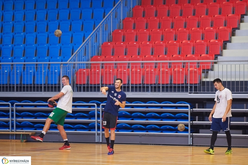 Férfi kézilabda edzés - fotó Szarka Lajos