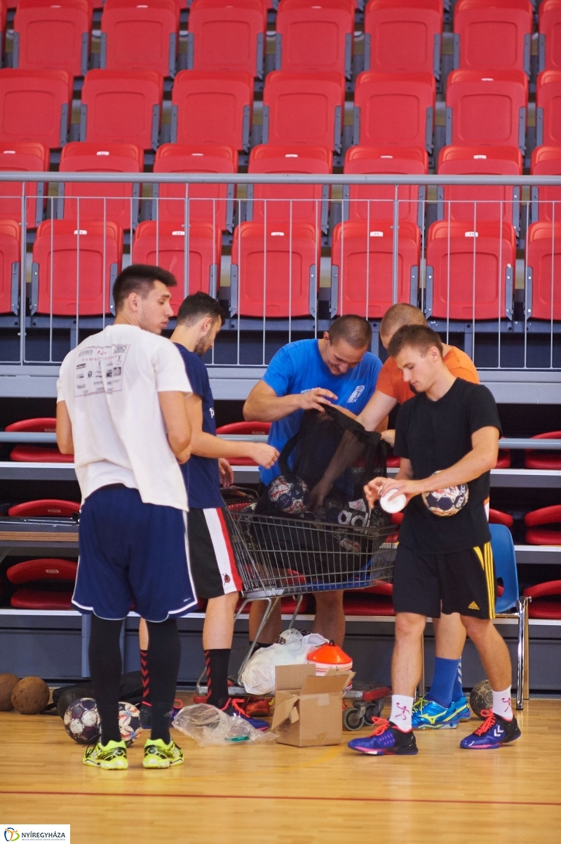 Férfi kézilabda edzés - fotó Szarka Lajos