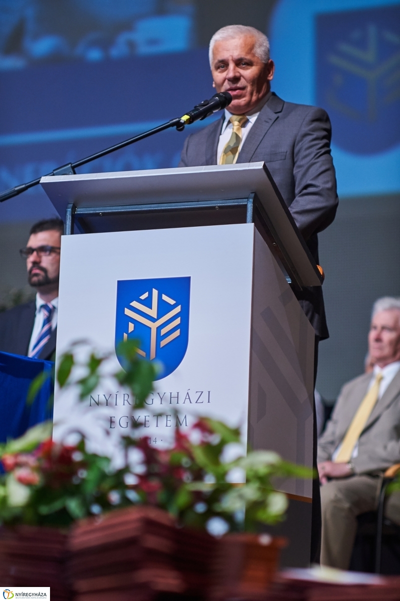 Tanévnyitó az egyetemen 1 - fotó Szarka Lajos