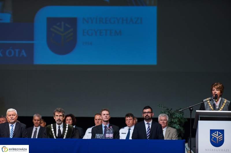Tanévnyitó az egyetemen 1 - fotó Szarka Lajos