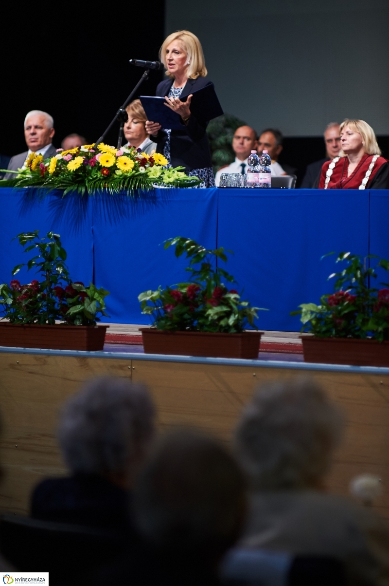 Tanévnyitó az egyetemen 2 - fotó Szarka Lajos