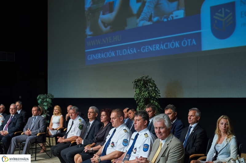 Tanévnyitó az egyetemen 2 - fotó Szarka Lajos